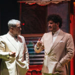 Os cómicos Carlos Blanco e Xosé A. Touriñán durante un momento do espectáculo 'Somos Criminais 3'